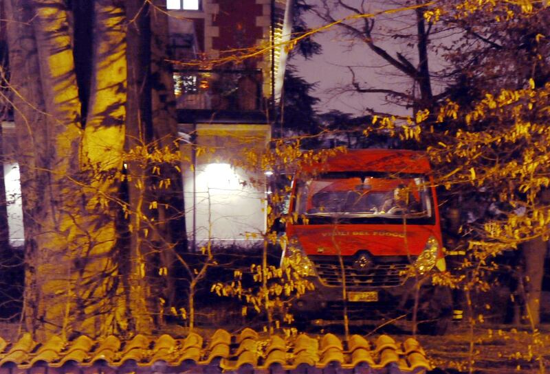 Trovato un cadavere nel muro di Villa degli Occhi 7