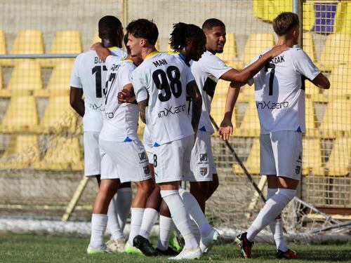 Serie B, il Parma vince, convince e vola in testa inseguito da Venezia e Palermo