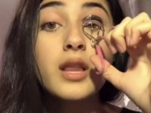 Adolescente beffa Pechino: il video-denuncia degli abusi cinesi sui musulmani diventa virale