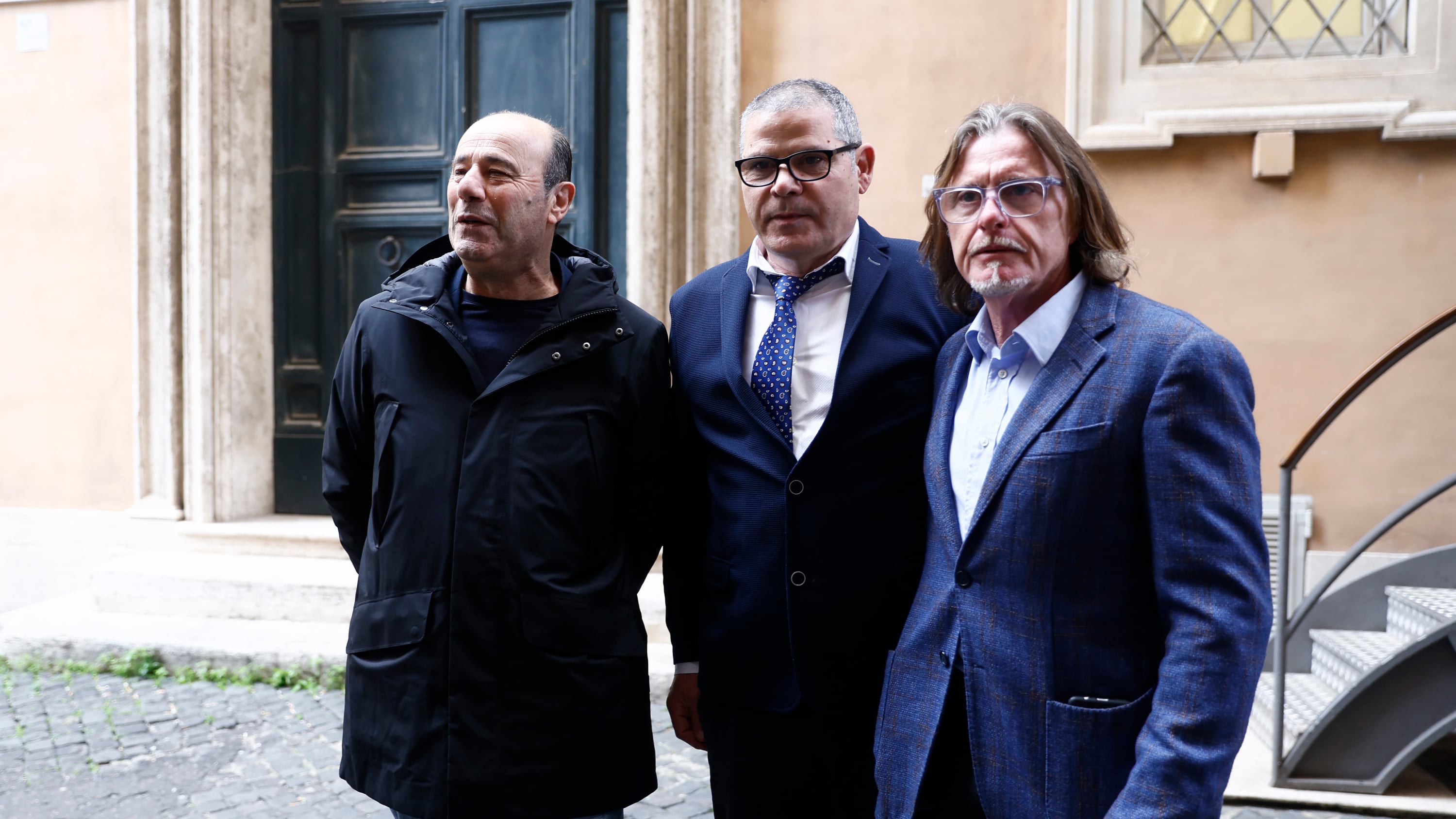 Due bimbe torturate, tre condanne. L'inchiesta, le Iene, i dubbi: "E se fossero innocenti?"