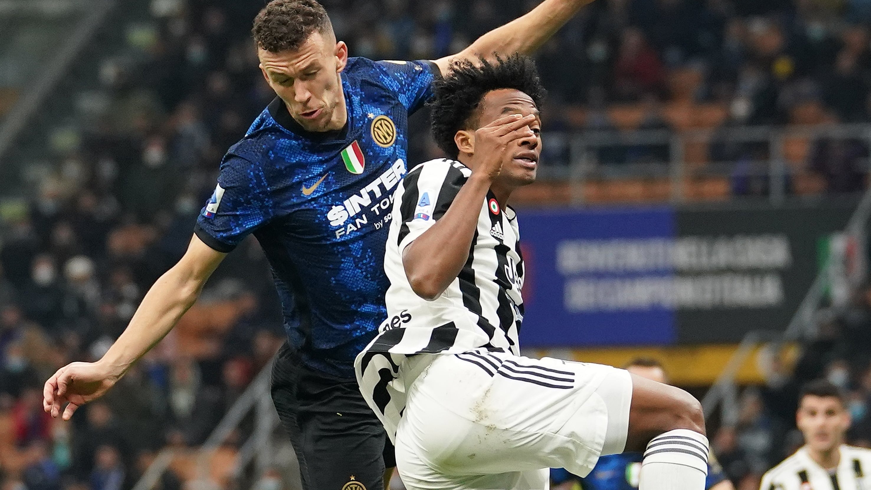 La Juventus riacciuffa l'Inter su rigore: il derby d'Italia finisce 1-1