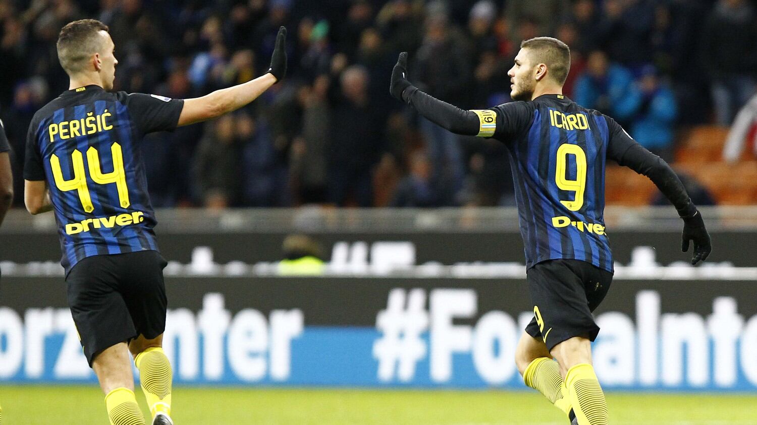 Sempre Icardi e Perisic. L'Inter mette la quinta e il finale è da Champions