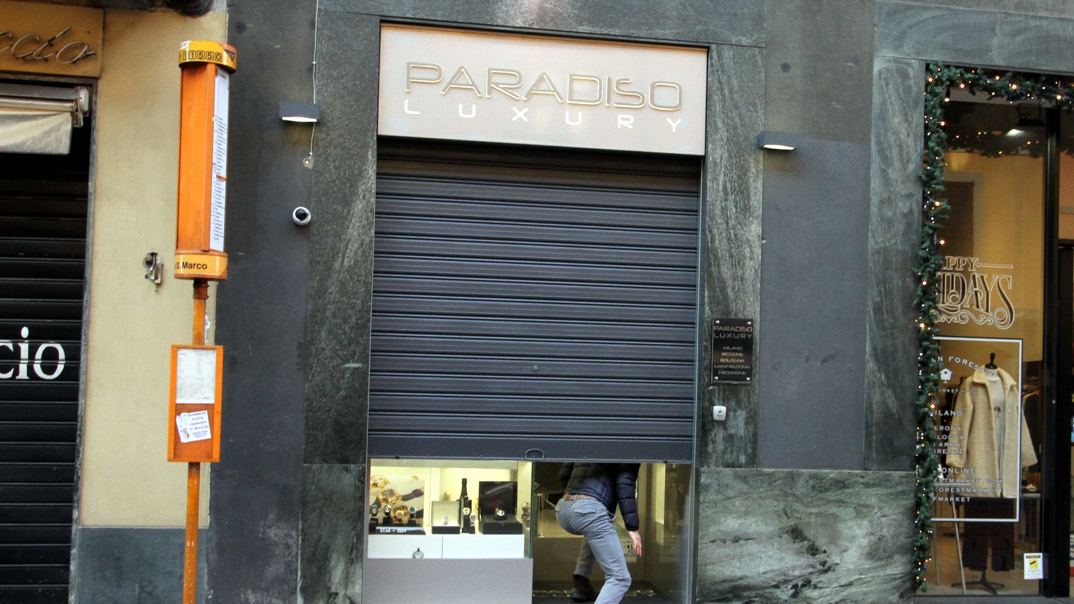 Colpo grosso in gioielleria. Bottino da 100mila euro