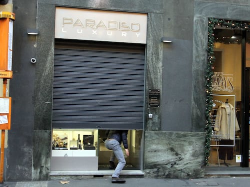 Colpo grosso in gioielleria. Bottino da 100mila euro
