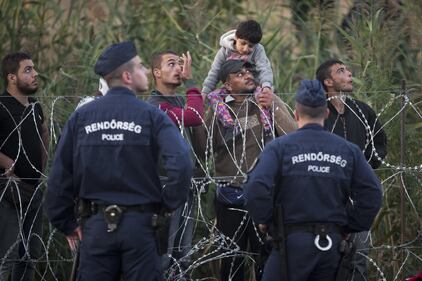 Ungheria, così gli immigrati eludono il muro 11