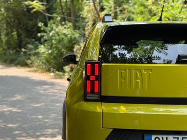 Fiat Grande Panda: guarda la gallery della citycar elettrica  7