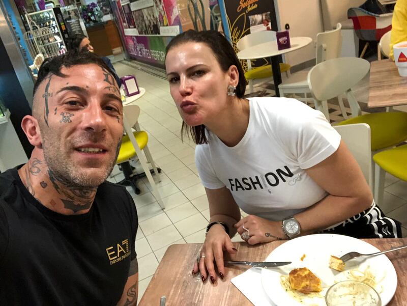 Simone Coccia Colaiuta beccato con la sorella di Ronaldo 1