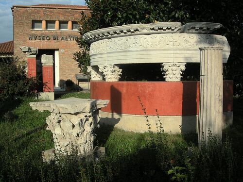 Dopo 30 anni di lavori, viene aperto il museo. Ma solo per un giorno