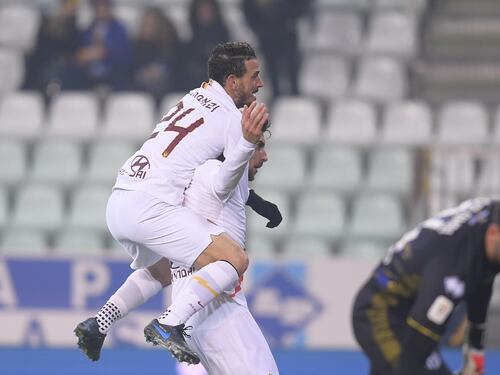 La Roma batte 2-0 il Parma e si regala la Juventus nei quarti di Coppa Italia