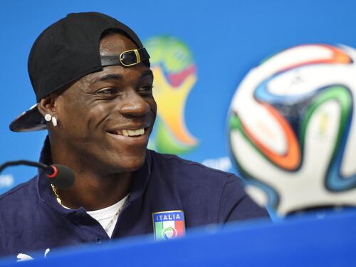 Balotelli: "Se battiamo il Costarica, voglio un bacio dalla regina"