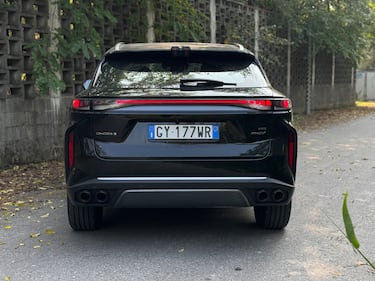 Omoda 9: guarda la gallery del nuovo maxi SUV ibrido cinese 6