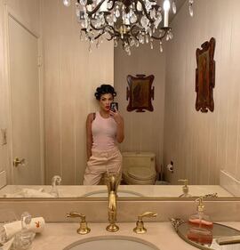 Kourtney Kardashian, le foto su Instagram 4