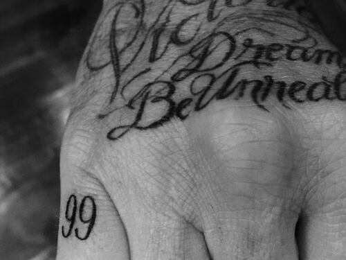 David Beckham dedica il nuovo tatuaggio alla moglie