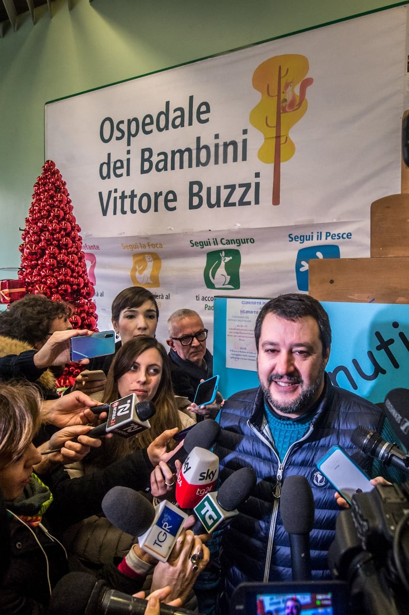 Matteo Salvini in visita all'ospedale dei bambini 2