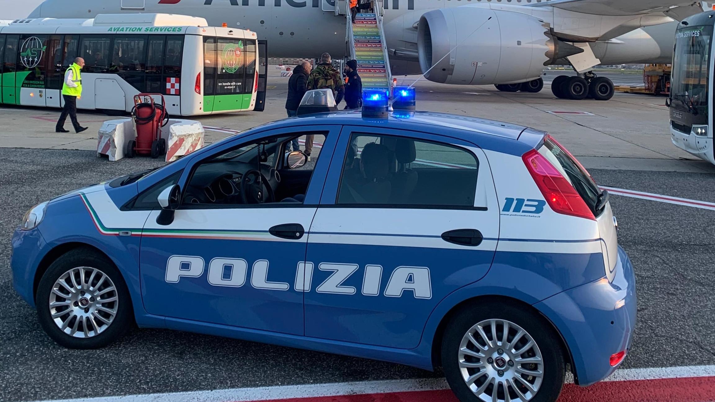 Allarme bomba, aereo atterra a Roma