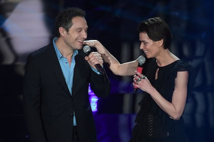 Sanremo 2018: i look sexy della terza serata 8
