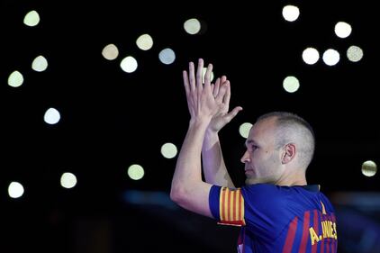 Il commovente addio di Iniesta al Barcellona 4