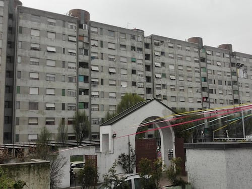 "Era una bestia, ma io resto qui". Così l'80enne è stato aggredito dai rom