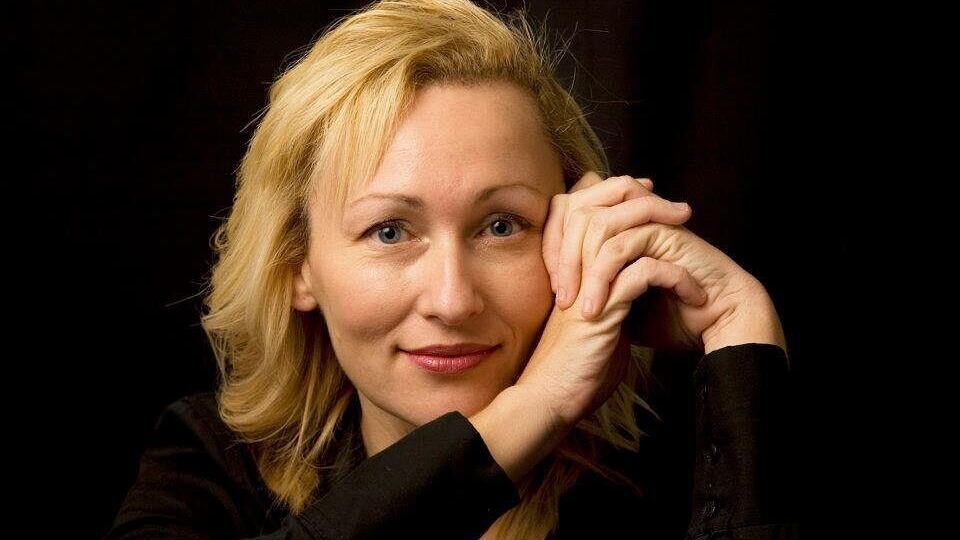 "La stanza nascosta", il thriller psicologico di Sarah Pinborough