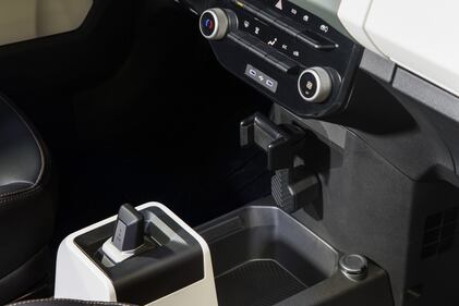 Dacia Spring 2024: guarda tutte le foto di interni ed esterni 13