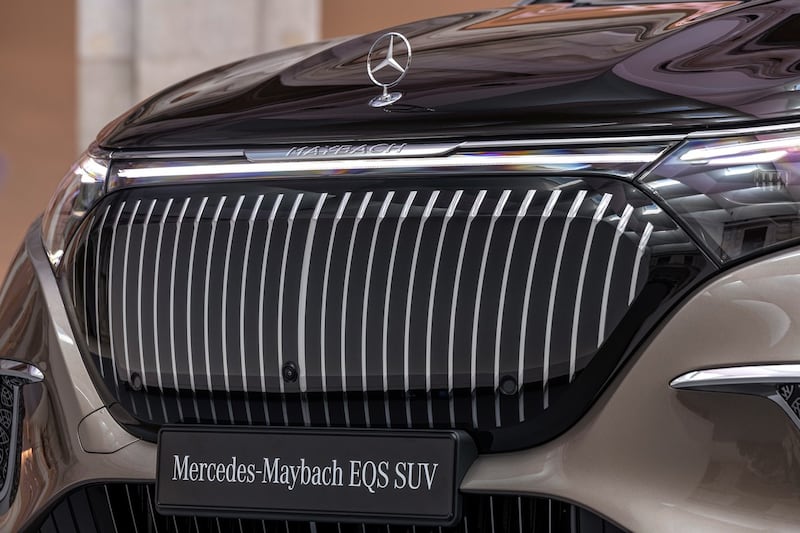 Mercedes-Maybach EQS SUV: guarda la gallery 13