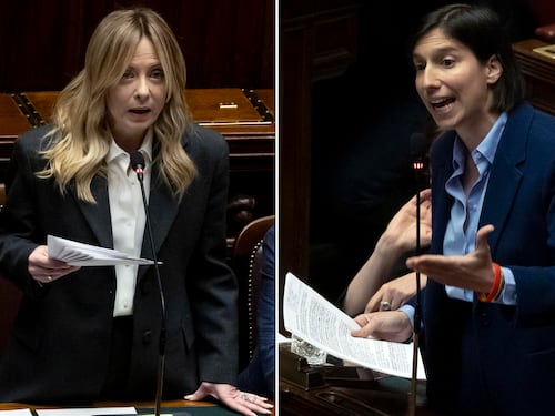 Colpire Giorgia per educare Schlein