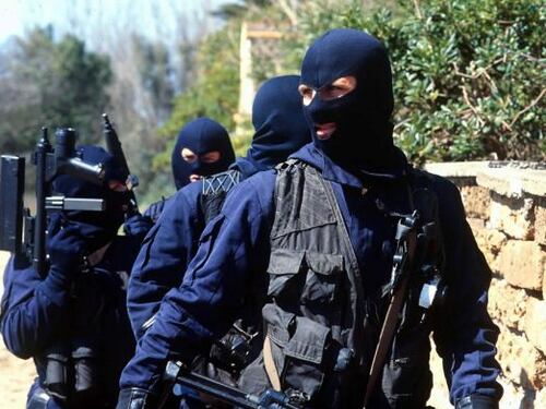 Lotta al terrorismo, più poteri al premier e i servizi potranno usare le forze speciali