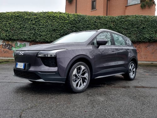 Aiways U5, le foto del SUV elettrico cinese