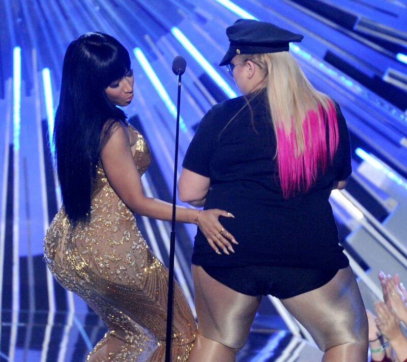 MTV VMA 2015, il trionfo di Taylor Swift e Miley Cyrus 24