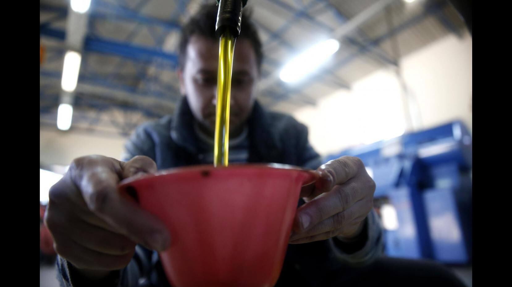 "Diciamo no all'invasione dell'olio sporco tunisino"