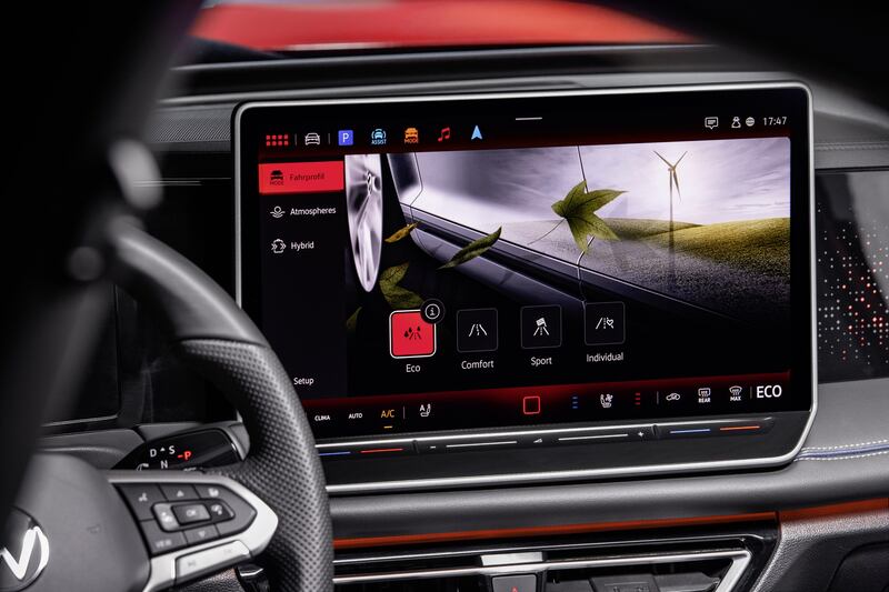 Volkswagen Tiguan 2024: guarda tutte le foto 13