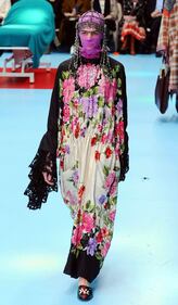 Gucci Challenge: anche le star con le teste mozzate 19