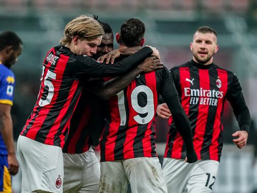 Il Milan sbatte sui legni. Lo salva un Theo alla Ibra