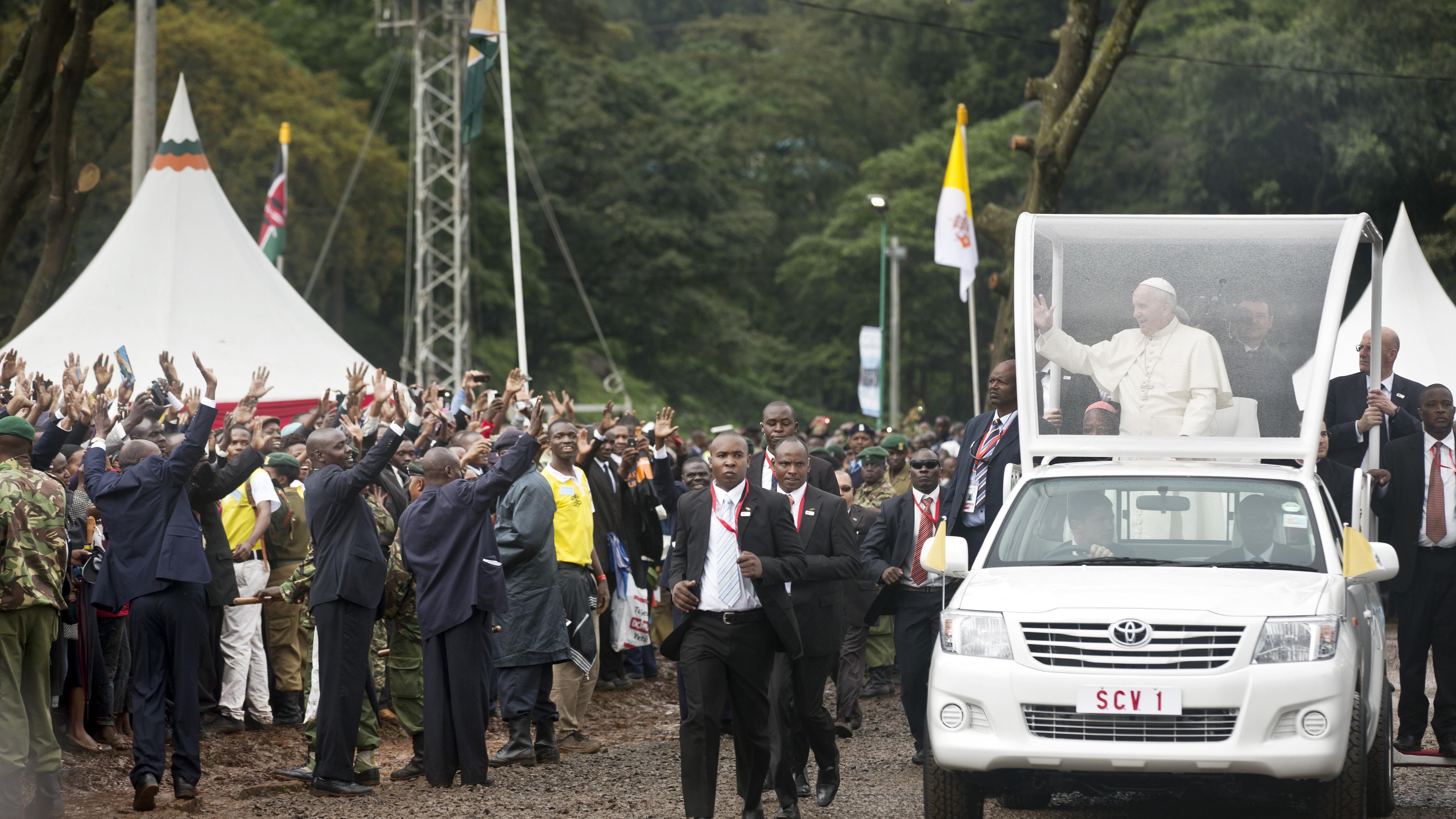 Papa Francesco in Kenya: "Non si usi Dio per giustificare la violenza"