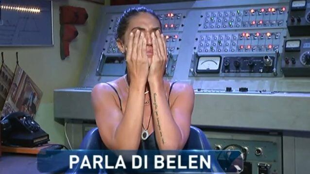 Gf Vip, Cecilia in lacrime: "Sono stata gelosa di Belen"