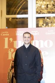 Laetitia Casta e  Louis Garrel per il film "L'uomo fedele"  2