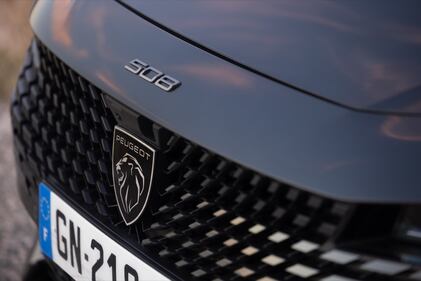 Nuova Peugeot 508 2023: guarda le foto  16