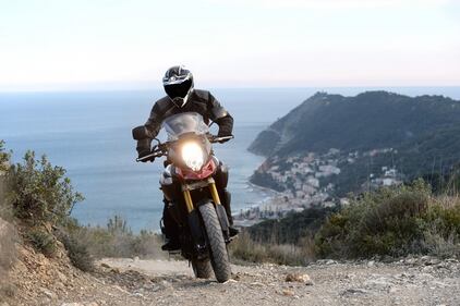Test moto: Suzuki V-Strom 1000, l’endurona per tutti 2