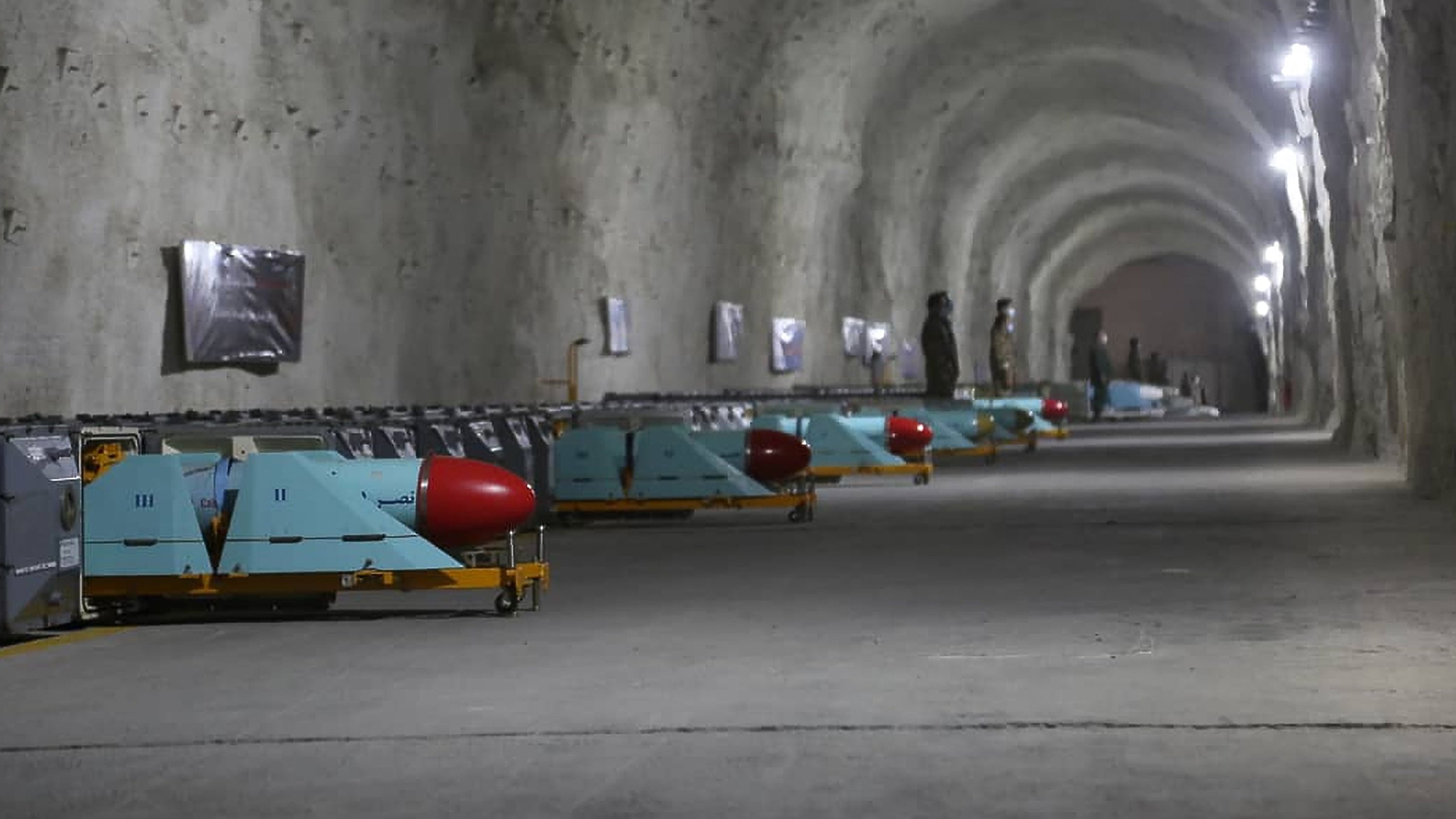 L'Iran riapre i bunker missilistici colpiti dai raid Usa: così i satelliti svelano la mossa di Teheran