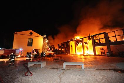 Incendio a Napoli 2