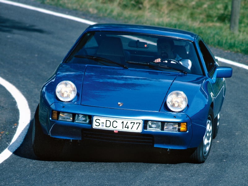 Porsche 928