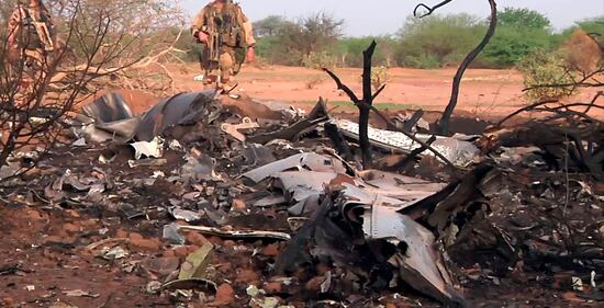 Aereo caduto in Mali: ecco le prime immagini 6