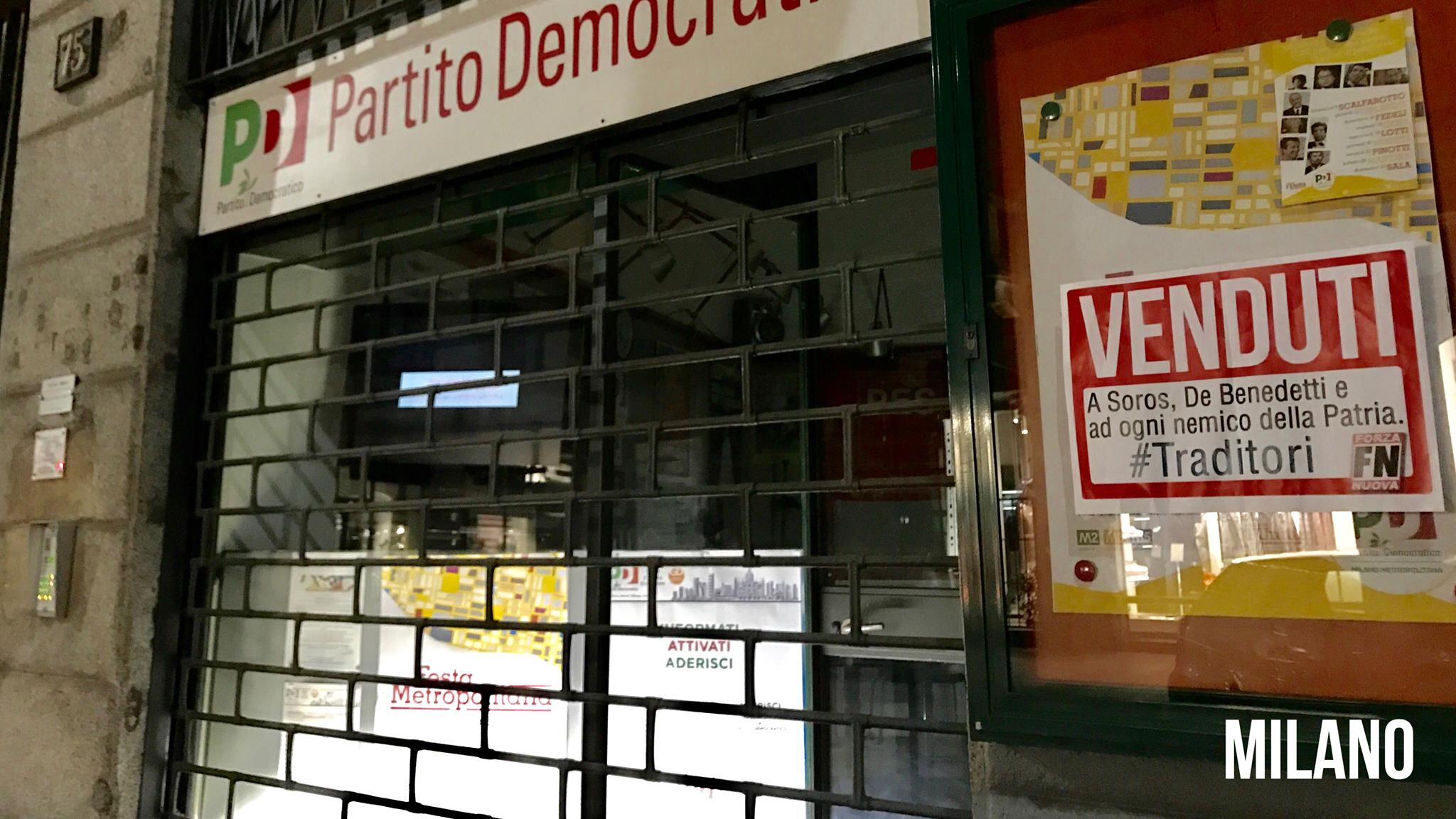 Milano, il blitz di Forza Nuova: "Pd un partito venduto"