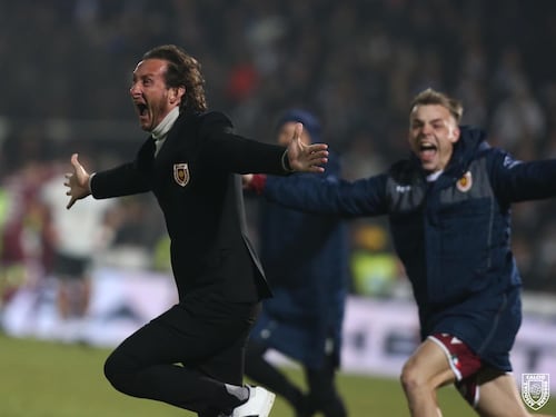 Serie C, la Reggiana vince e torna in testa, l’Entella impatta a Lucca: 180 minuti di fuoco decideranno chi va in B