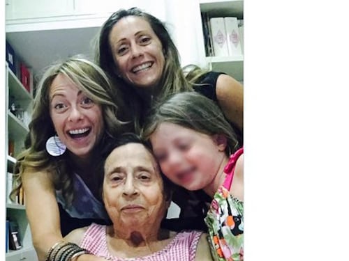 Festa dei nonni, Meloni sui social: “Parte fondamentale delle nostre radici e della nostra storia”