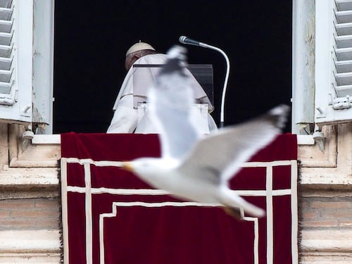 Dal Papa altro siluro a Georg. "Chiacchiericcio arma letale"