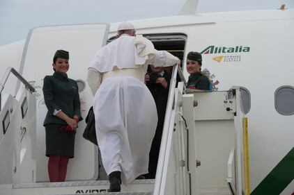 Papa Francesco in partenza per l'Egitto 2