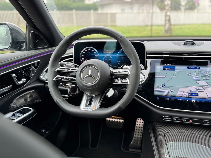Mercedes Classe E 53 AMG Hybrid: la gallery della super berlina da 612 CV 16