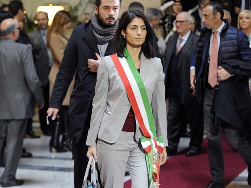 Prima lo stadio era speculazione, ora è ok. Al M5S in crisi serve il consenso dei tifosi