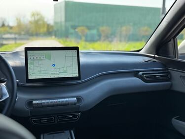 BYD Dolphin Surf, guarda tutte le foto 2